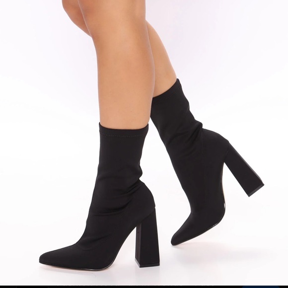 Fashion nova sock booties - Picture 1 of 3
